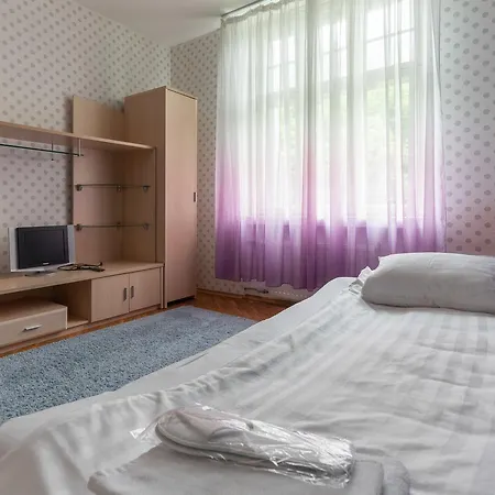 Διαμέρισμα Spacious 3 Bdrm For 6 Ταλίν