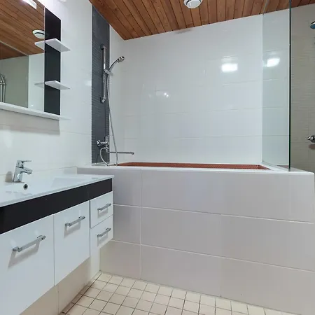 Διαμέρισμα Spacious 3 Bdrm For 6 Ταλίν
