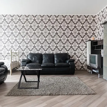 Spacious 3 Bdrm For 6 Διαμέρισμα